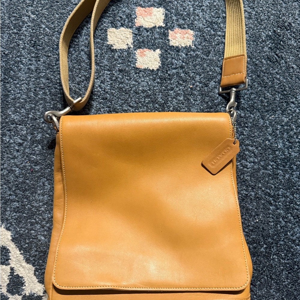 Coach Tan Leather Messenger Satchel Bag